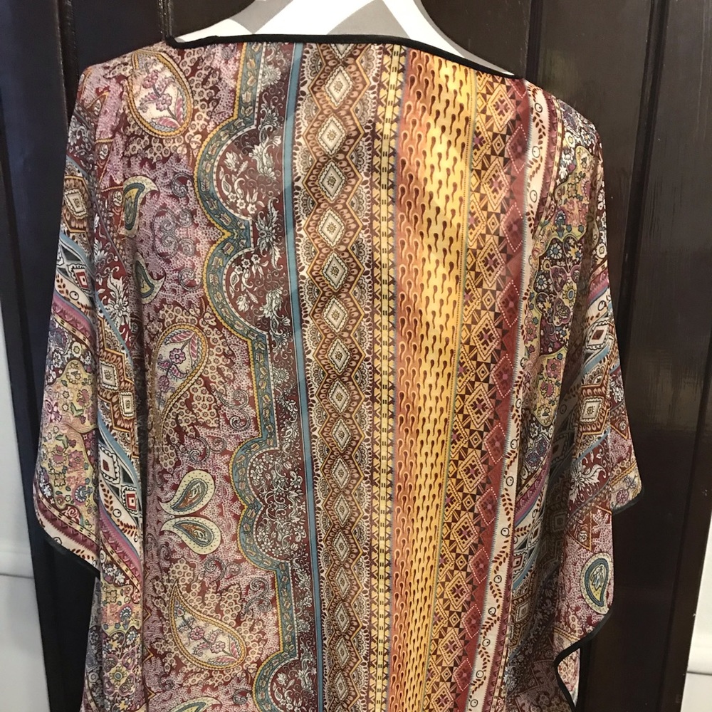 Unique top - Picture 5 of 7